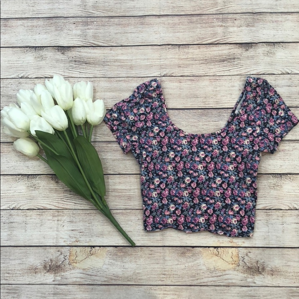 Forever 21 PURPLE FLORAL CROP TOP, large